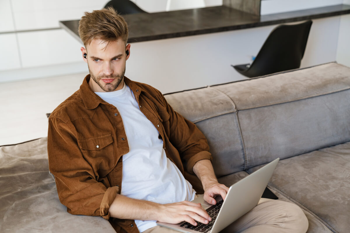 Jakie słuchawki z ANC