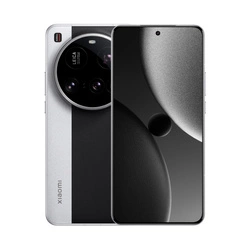 Смартфон Xiaomi 15 Ultra 16+512 ГБ сріблястого кольору, хромований